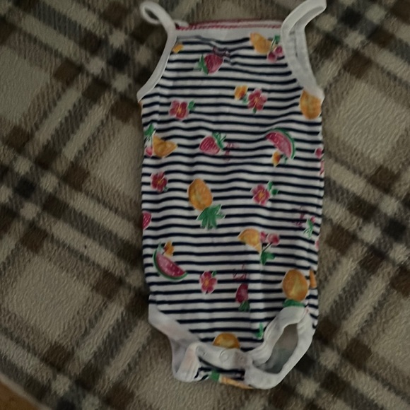 NWOT Juicy Couture Los Angeles California baby size 0-3 months KIDS RN#130323 - Picture 2 of 9
